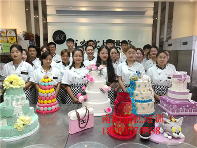 糕点学校 烘焙培训 糕点培训学校糕点学校 烘焙培训 糕点培训学校