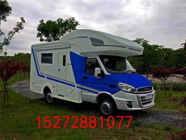 国五5座依维柯旅居车厂家_大型房车
