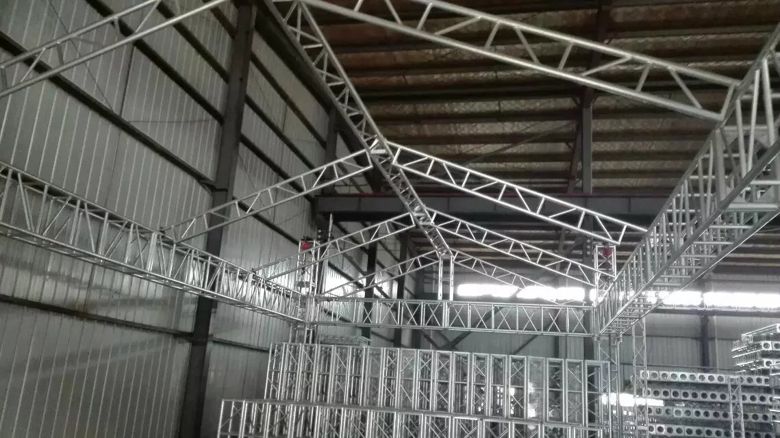 广告桁架可搭建户外广告墙，展架。  铝合金桁架  方管桁架