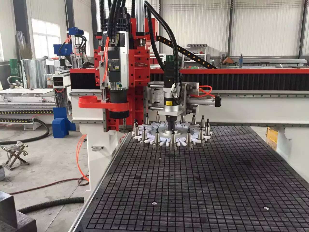 自动换刀吸塑门板加工中心&nbsp;&nbsp;自动换刀加工中心&nbsp;&nbsp;自动换刀报价&nbsp;&nbsp;加工中心价格