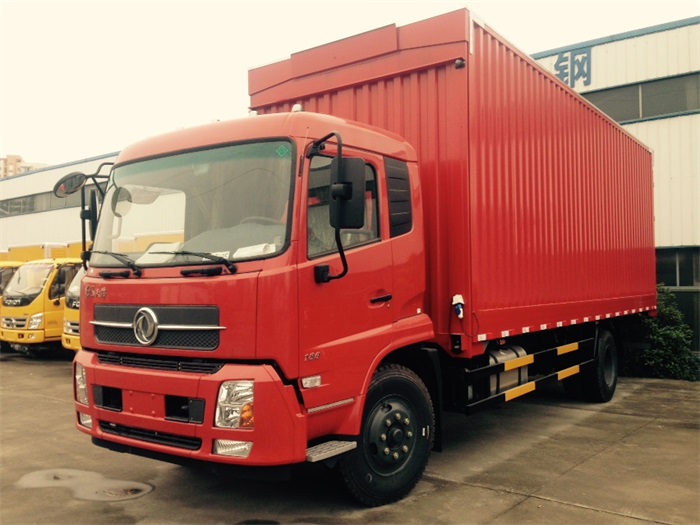 国五飞翼车东风天锦7米6飞翼车价格