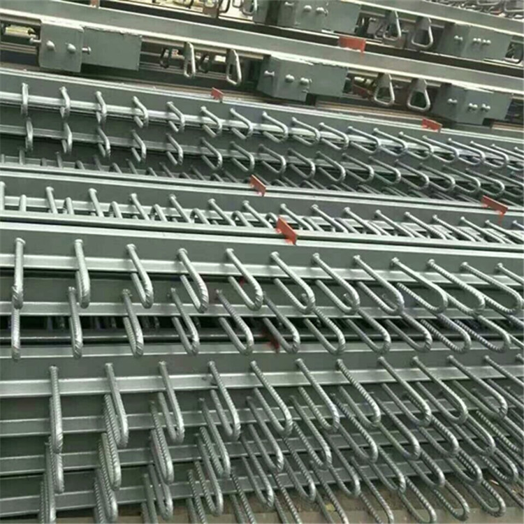 陆韵桥梁伸缩缝类型