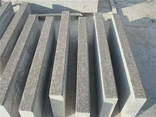 泰山石材_枣庄路边石_火烧面路边石仿古  珍珠花路边石价格  石材路边石