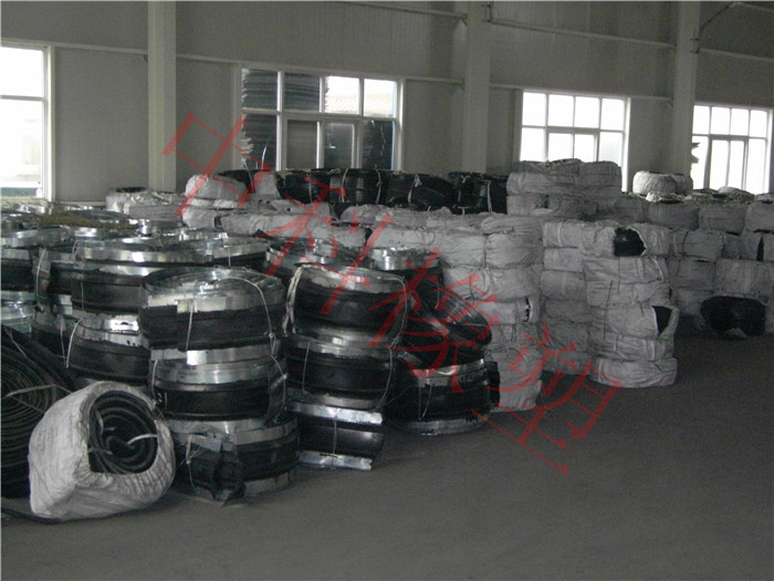 钢边止水带300*8厂家直销成都 橡胶止水带