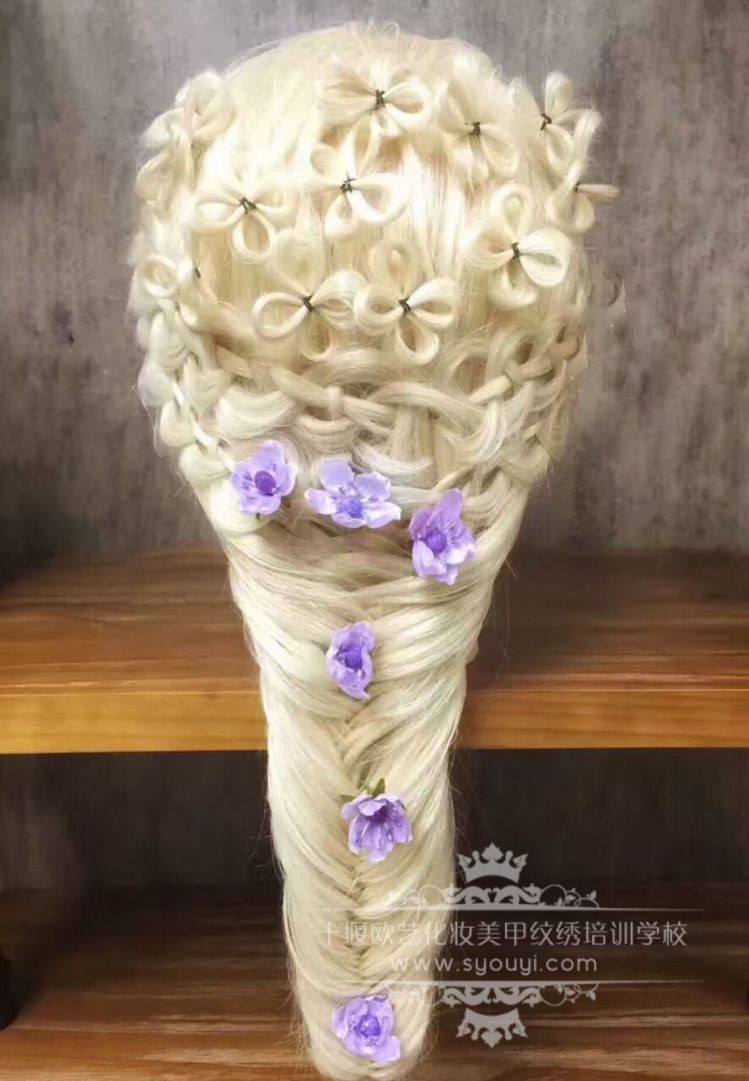 十堰技术领先的化妆美甲半永久培训机构_|  厂家价格