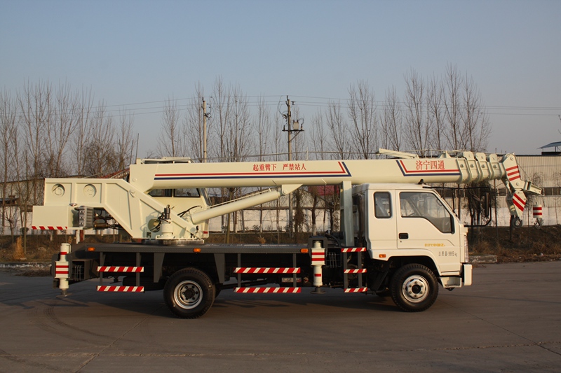 12吨汽车吊&nbsp;&nbsp;吊车&nbsp;&nbsp;小型吊车&nbsp;&nbsp;自制吊车
