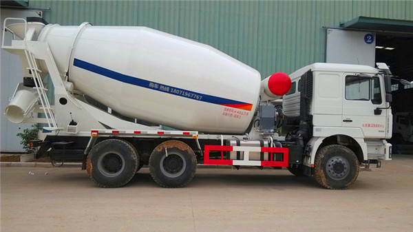 精品搅拌车 厂家供应 军工品质 质量保证  混凝土搅拌车  潍柴发动机  12方