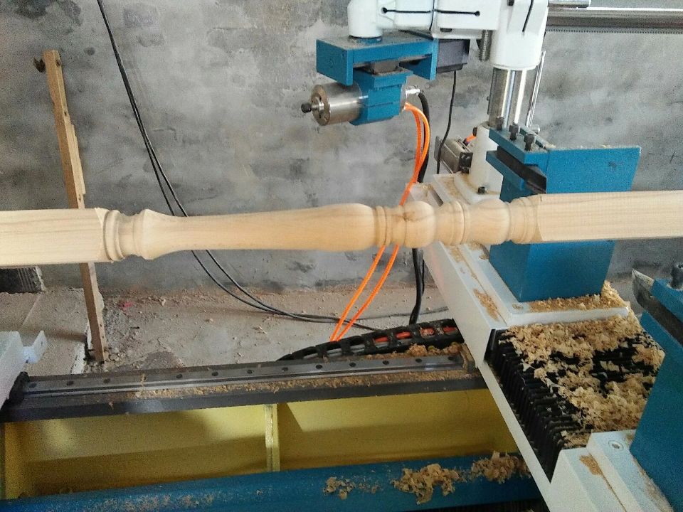 云南多功能数控木工车床厂家 最便宜的价格 木工车床价格 多功能木工车床价格