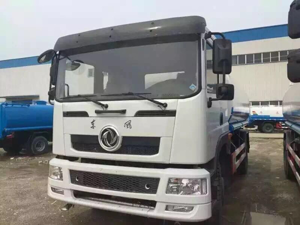 山西省晋城市城东风洒水车