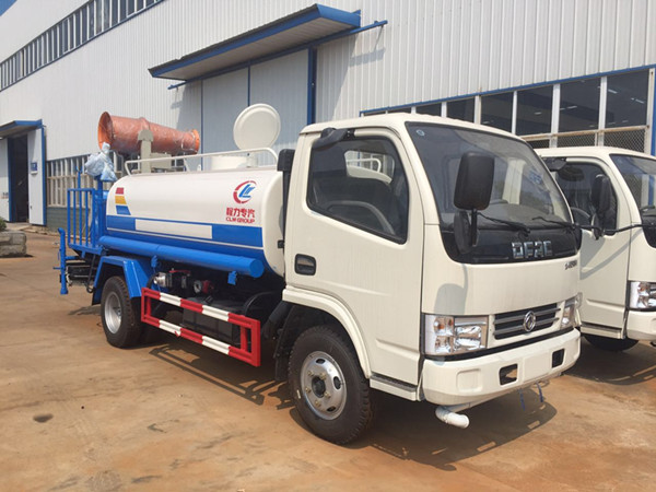 山西省晋城市城东风洒水车