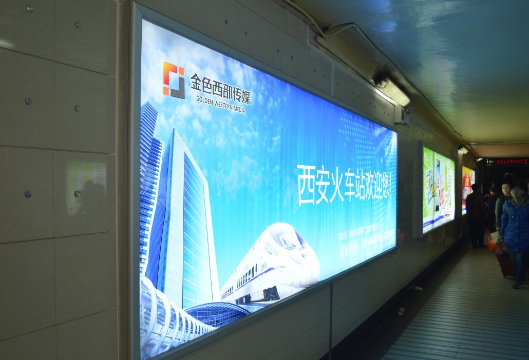公交站台拉布灯箱&nbsp;&nbsp;防雨拉布灯箱&nbsp;&nbsp;喷绘布铝合金灯箱