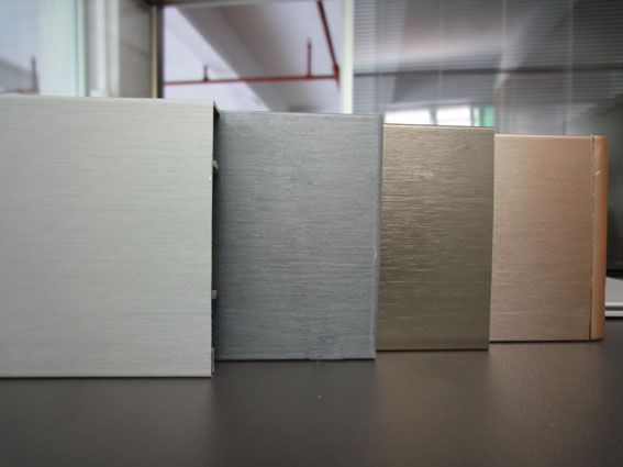 佛山万利通厂家大量直销铝合金踢脚线 优质铝合金踢脚线 色泽光亮铝合金踢脚线 香槟拉丝