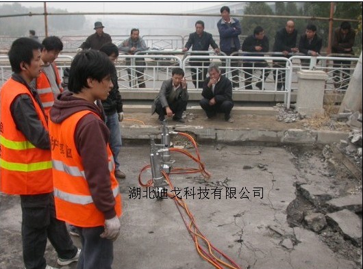 无声静态设备 桥梁.隧道.路面破除工程设备&nbsp;&nbsp;桥梁破除设备&nbsp;&nbsp;隧道掘进工程