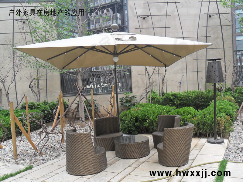 带灯旋转伞 遮阳伞  户外家具  户外遮阳系列  批发