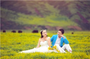 九寨沟婚纱照纱摄影团购_超值的九寨沟婚纱  九寨沟婚纱摄影  九寨沟婚纱摄影哪家好  九寨沟婚纱摄影团购