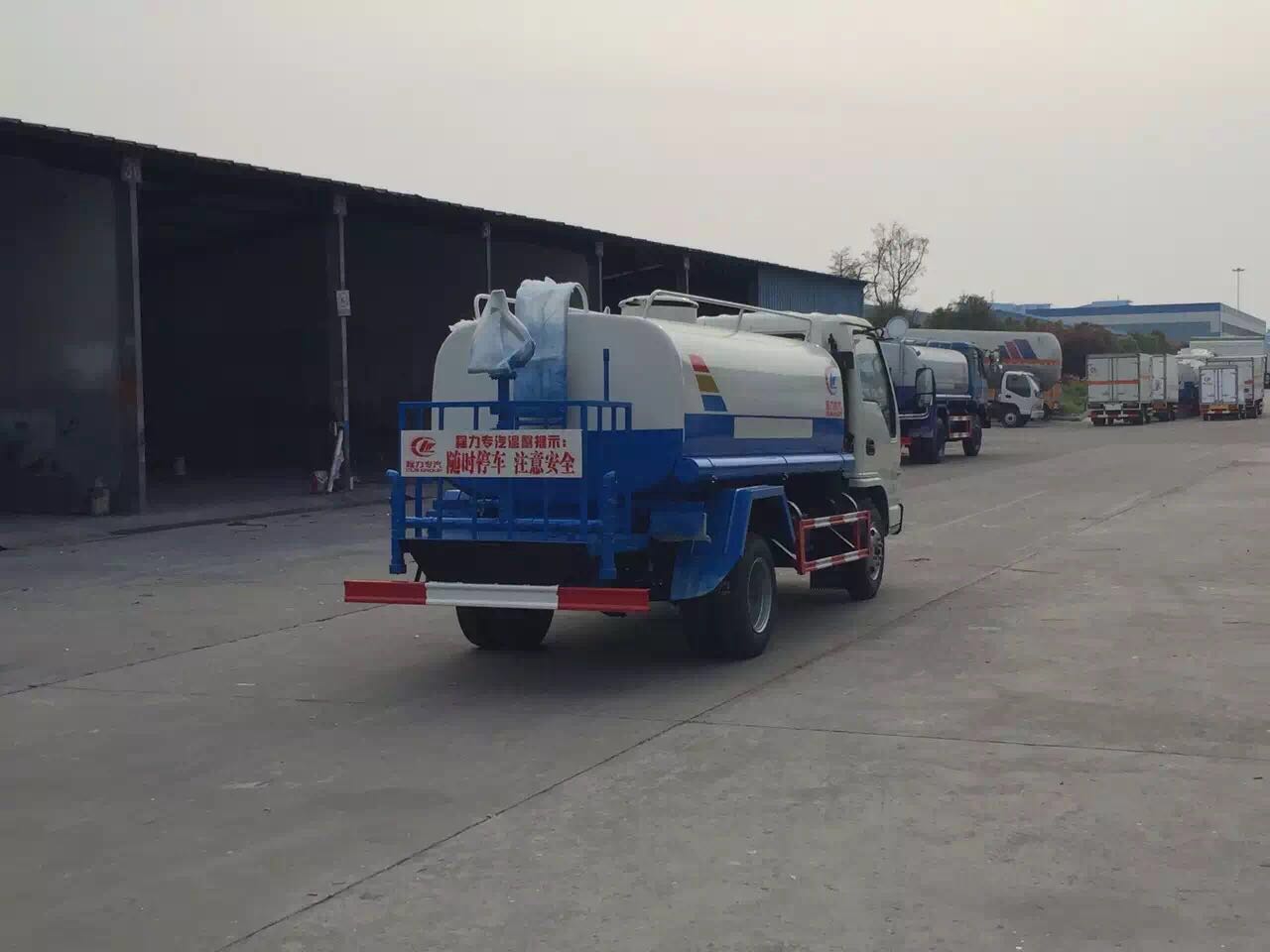 辽宁哪有卖5方洒水车&nbsp;&nbsp;5方洒水车程力&nbsp;&nbsp;5方洒水车图片&nbsp;&nbsp;5方洒水车那卖的好