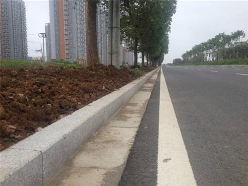 路牙石_北方石材_五莲红弧形路牙石批发  天然花岗岩路牙石  弯道路牙石报价