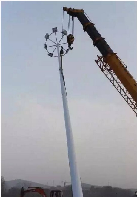 球场高杆灯厂家  路灯生产厂家  太阳能路灯价格  江苏路灯厂家