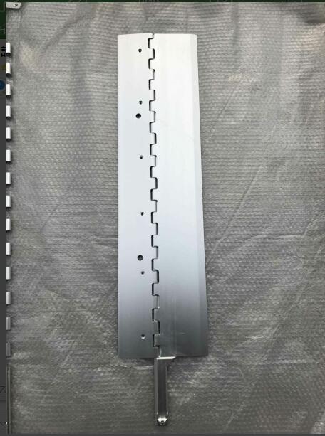 动车车箱门口翻板组合件：优质的翻板组合件  翻板组成  铁路车门口翻板
