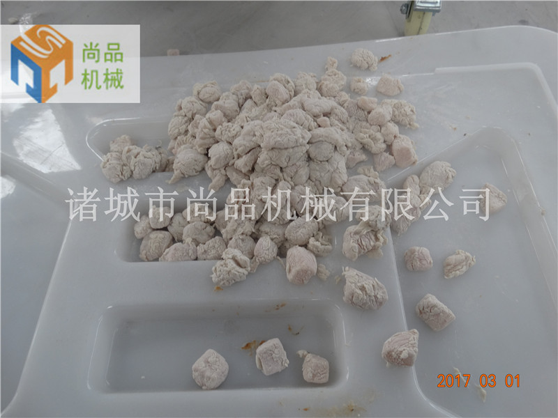 操作简单 浙江肉制品裹浆裹粉用的机器 鸡块上屑机