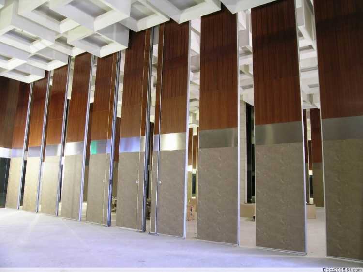 热销灯塔市可活动隔断墙移动式隔断墙厂家