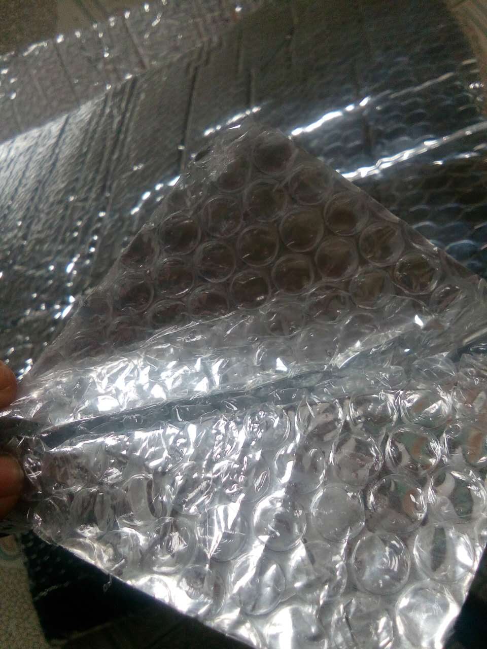 屋顶保温隔热材料、铝箔气泡膜 保温隔热材料&nbsp;&nbsp;隔热保温材料&nbsp;&nbsp;屋顶保温隔热膜