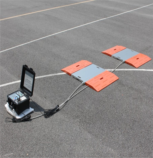 鞍山市40吨无线打印便捷式轴重仪