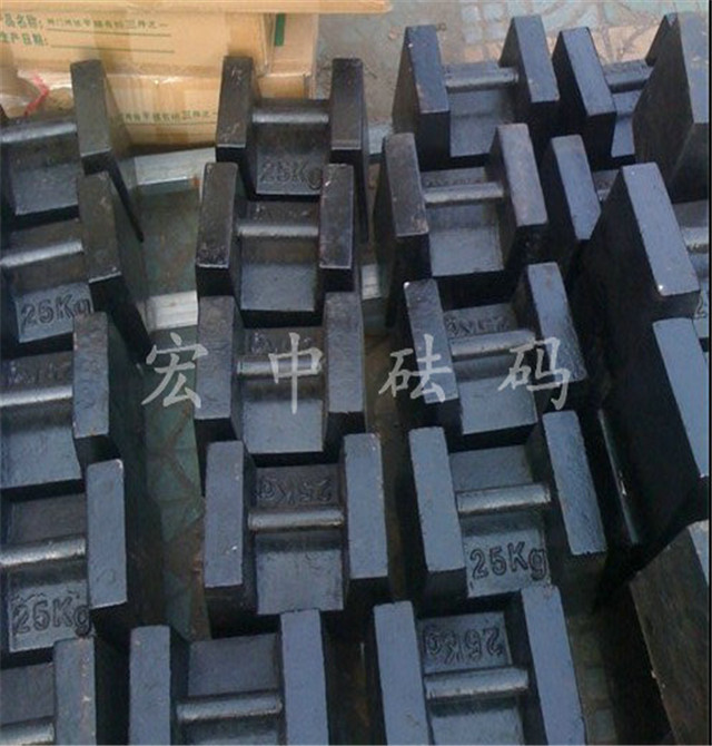 厂家长期供应25KG手提式铸铁砝码&nbsp;&nbsp;5kg铸铁砝码&nbsp;&nbsp;10kg铸铁砝码&nbsp;&nbsp;20kg标准砝码