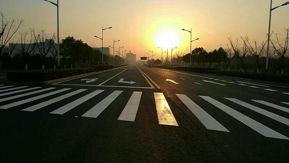 南京达尊交通工程有限公司为您提供道路交通划线价格  南京道路标线  南京道路划线  南京交通划线
