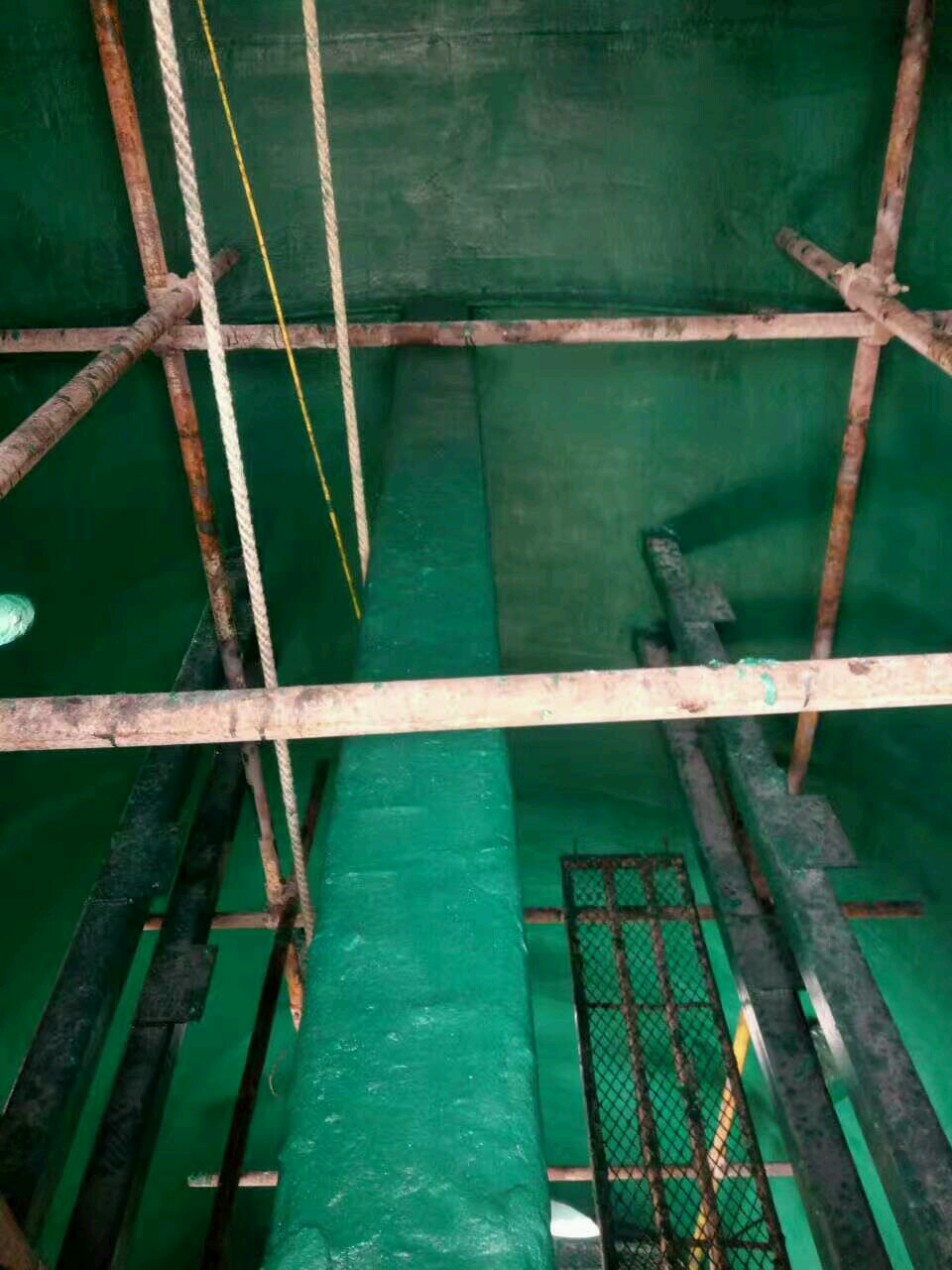 上海玻璃鳞片胶泥 防腐专业化生产 乙烯基鳞片涂料&nbsp;&nbsp;乙烯基玻璃鳞片胶泥&nbsp;&nbsp;树脂玻璃鳞片胶泥&nbsp;&nbsp;环氧玻璃鳞片胶泥