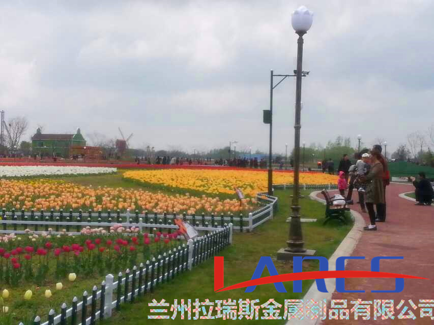 市政护栏 道路护栏 锌钢道路护栏 交通护栏  美观新颖  易安装  安全可靠