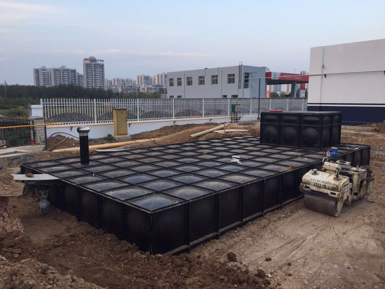 地埋式箱泵一体化消防恒压给水设备  地埋式水箱  消防水箱  生活水箱