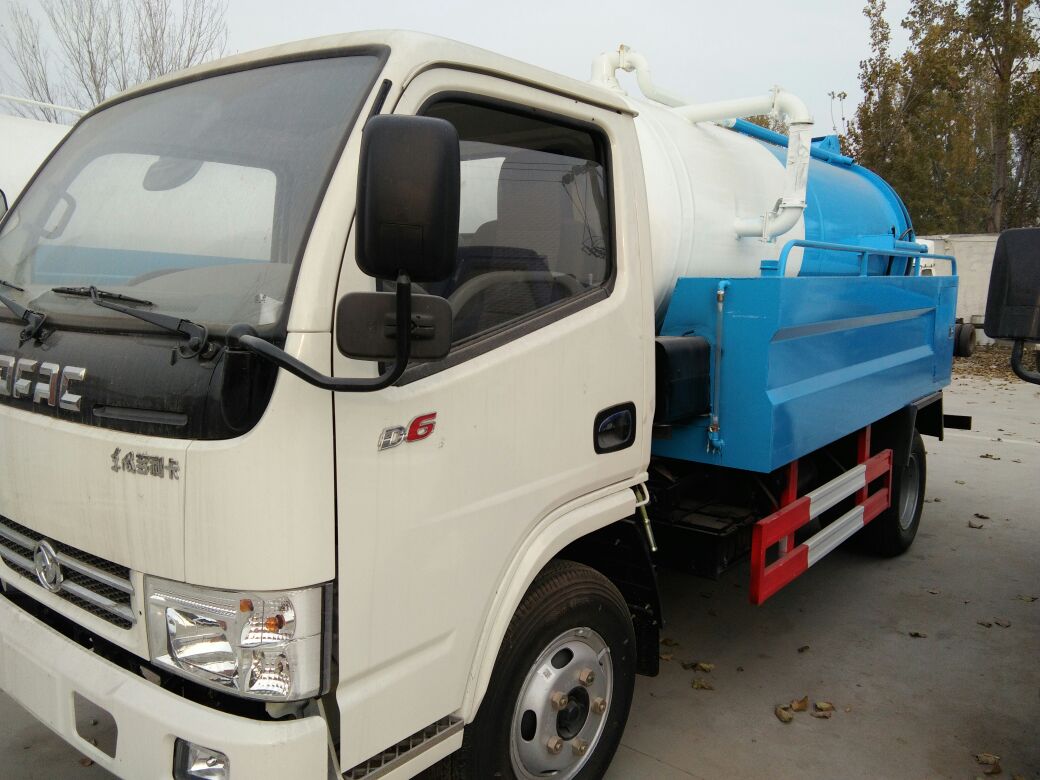 东风蓝牌吸粪车东风145吸粪车福田蓝牌吸粪车  小型吸粪车  吸污车