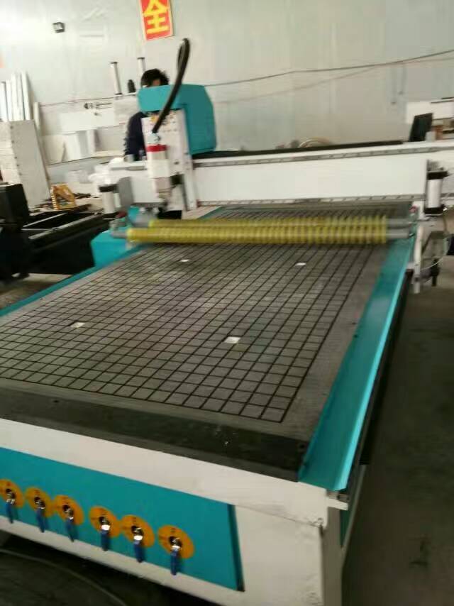 哪家的木工雕刻机优惠呢济南飞成月底大放价  木工雕刻机价格  木工雕刻机厂家  木工雕刻机咨询