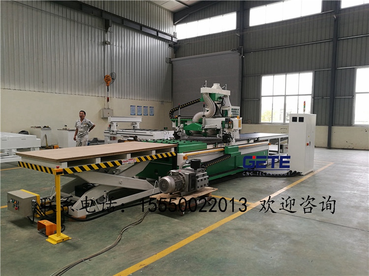 双工序加排钻 M6 板式家具数控下料机 数控开料机 加工衣柜门的设备