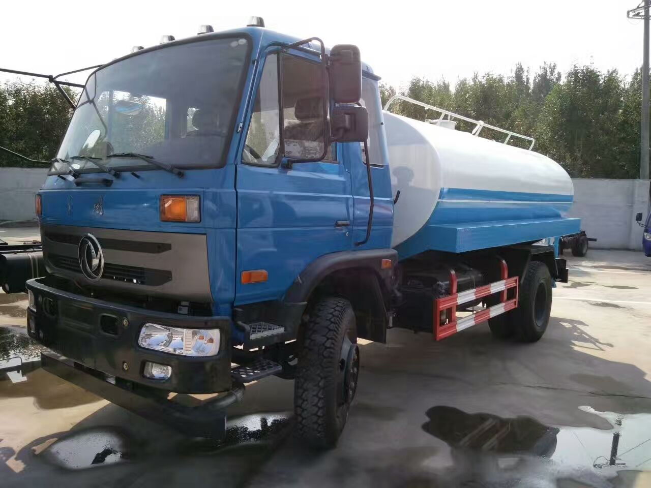 福田吸污车洒水车吸粪车垃圾车清洗车消防车厂家直销  吸粪车 吸污车  洒水车 消防车  垃圾车 扫路车