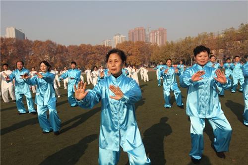 武汉太极拳汉阳学习班,陈超太极会,武汉太  武汉太极拳洪山教  武汉太极拳徐东学