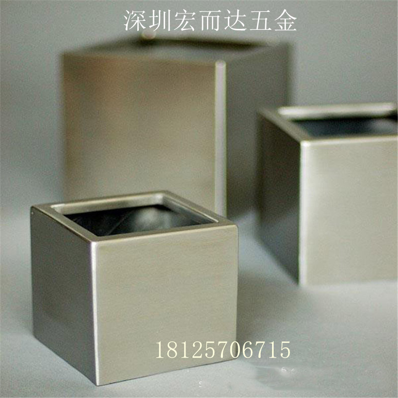 深圳专业生产各种组合款花钵 商场酒店户外花箱&nbsp;&nbsp;不锈钢花盆&nbsp;&nbsp;组合花盆&nbsp;&nbsp;户外花盆