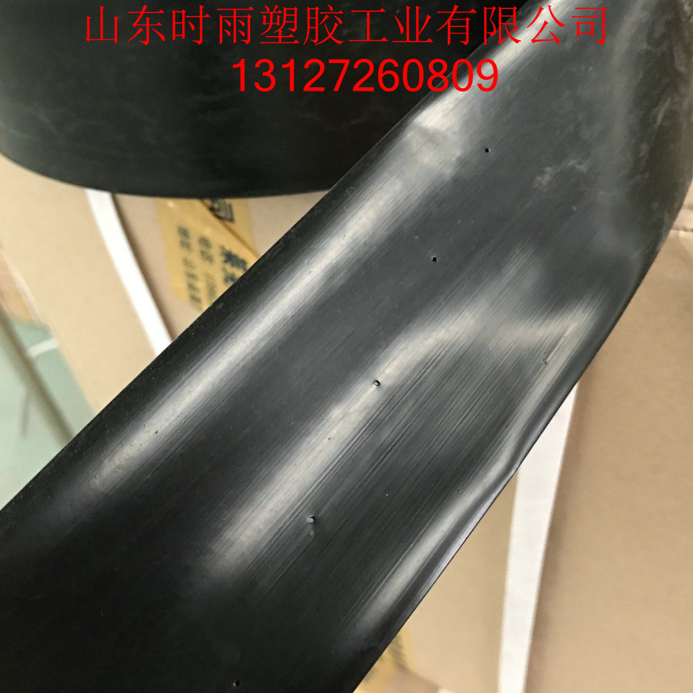 滴灌带的几种形式_滴灌带多少钱一卷 滴灌带每亩用量 滴灌带配件价格 滴灌带厂家