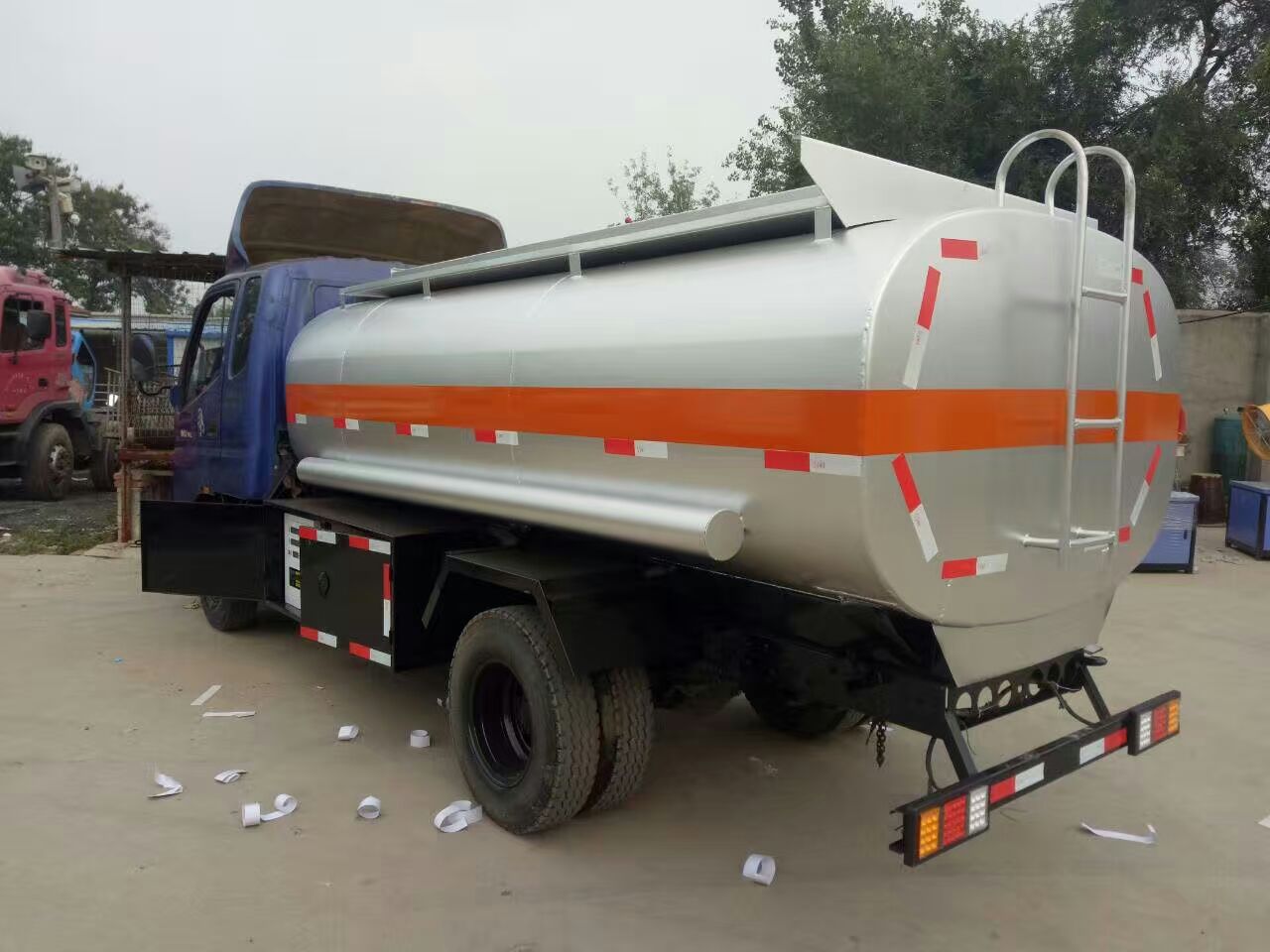 陕西专业销售加油车油罐车运油车