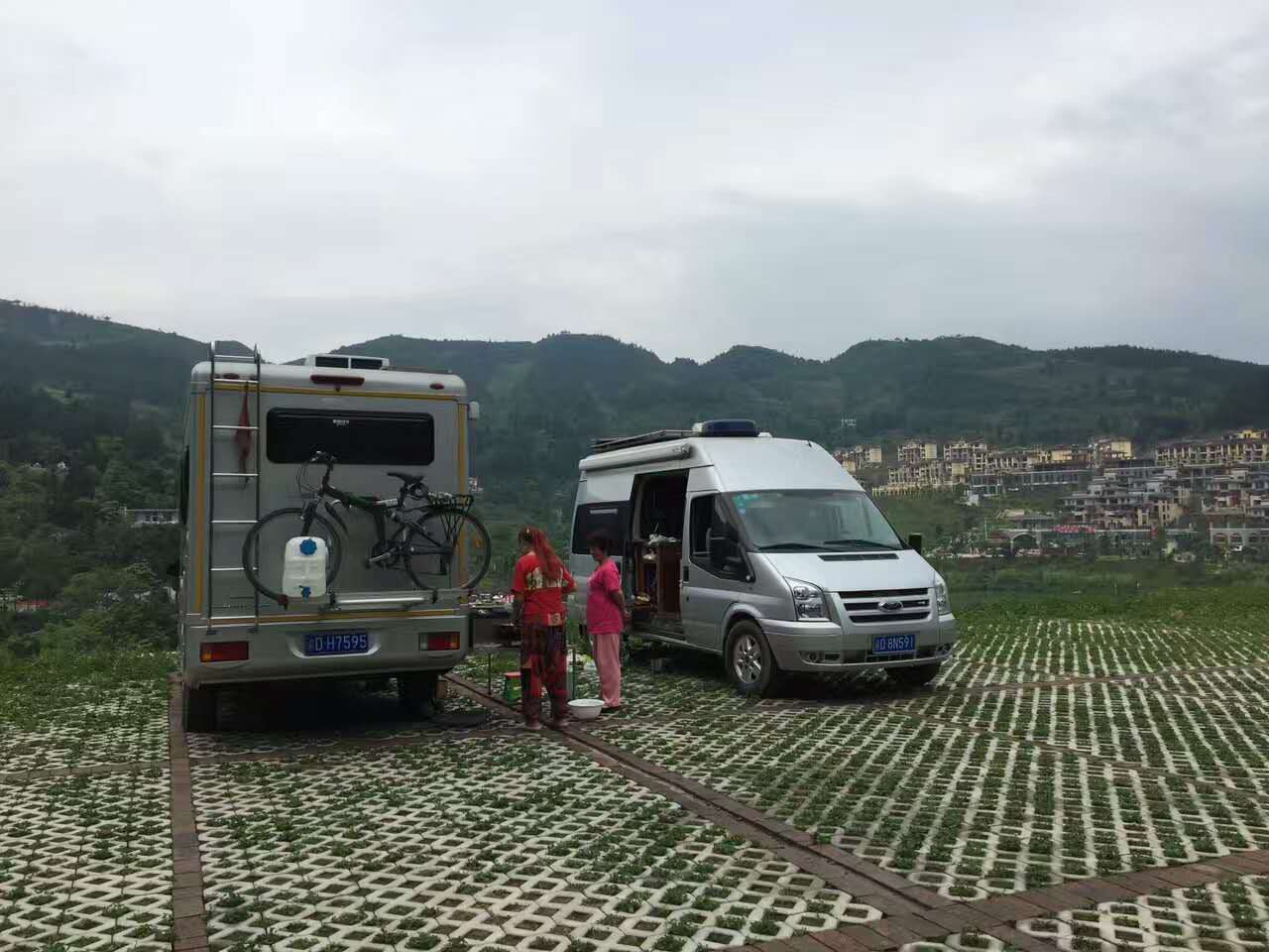 独家实拍东风御风长轴改装房车，给您一个不一样的旅行  房车厂家直销  东风御风房车  商务车旅居车