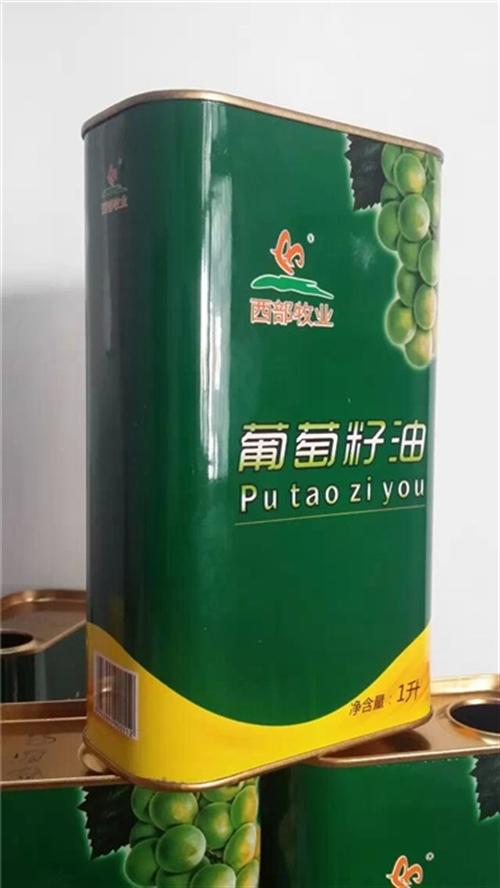 食用油铁罐_龙波森铁罐包装_小麻油铁罐食  山茶油铁罐食用油  小麻油铁罐食用油  棉籽油铁罐食用油