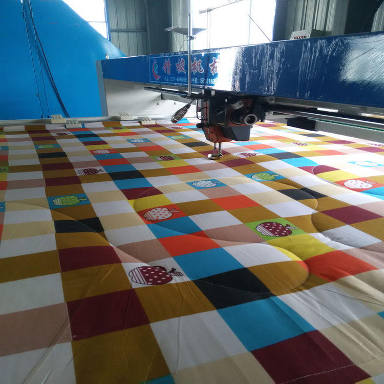 成都电脑绗缝机生产厂家    绗缝机报价  电脑绗缝机价格  电脑绗缝机厂家