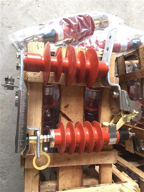 户外可投式避雷器HY5WS-17/50D