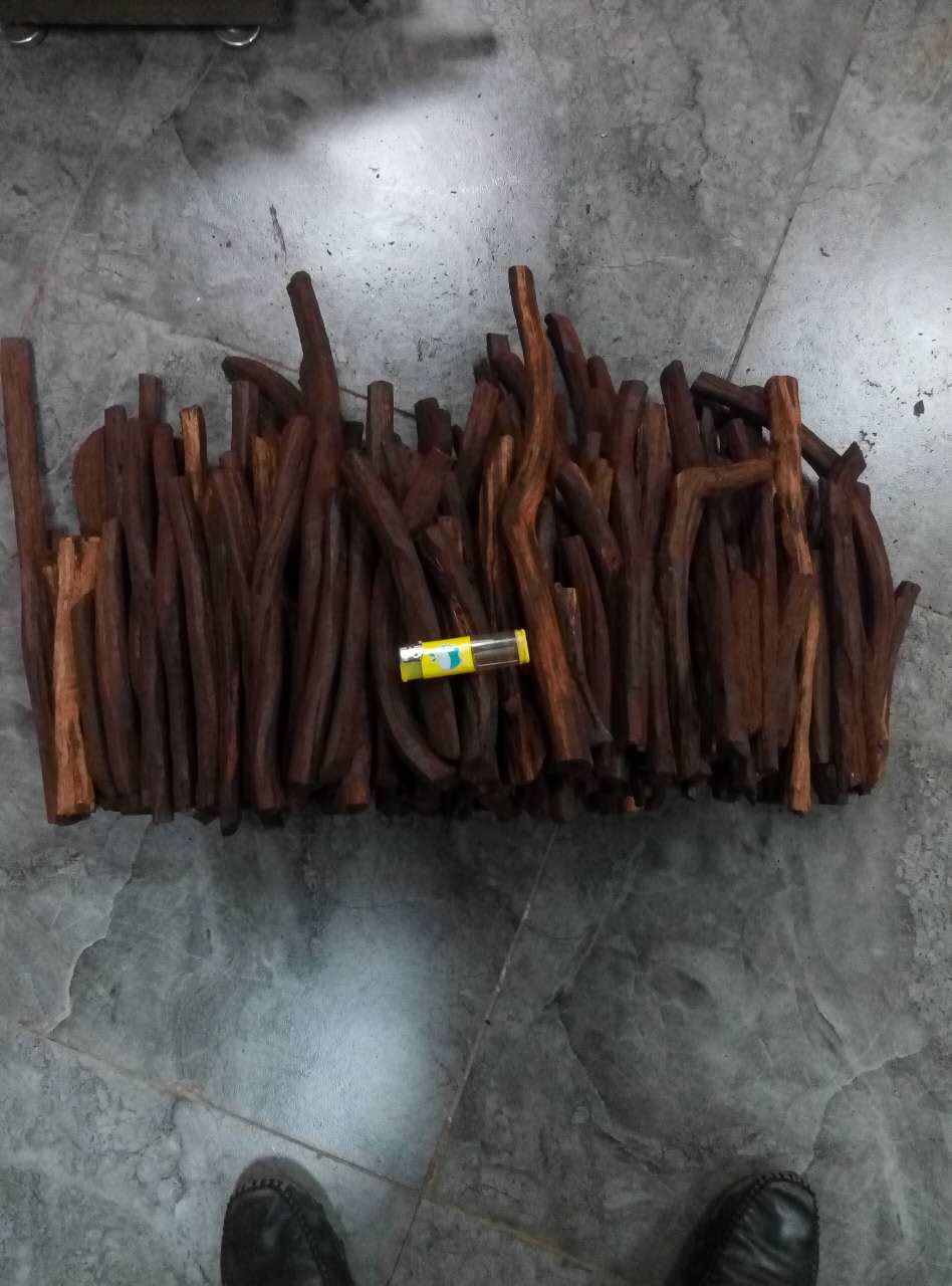 海南精品藏经阁降真香原料大量供应——供应  批发降真香原料