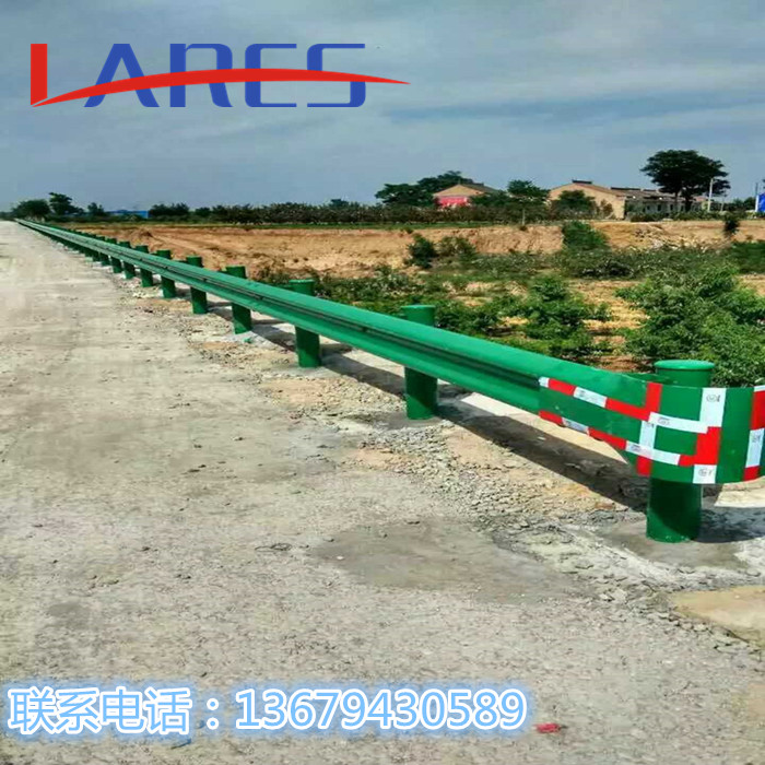 嘉峪关公路防撞波形梁护栏板厂家