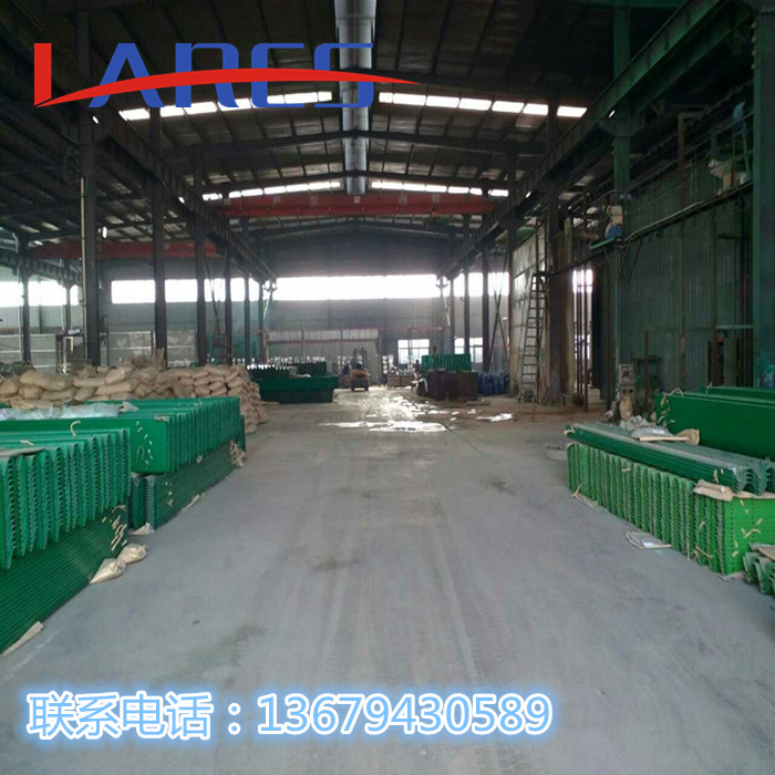 宁夏中卫公路防撞波形护栏生产厂家  防撞护栏