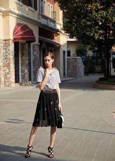 要买好的女装当选沐沐服饰|女装货源经销商  品牌折扣