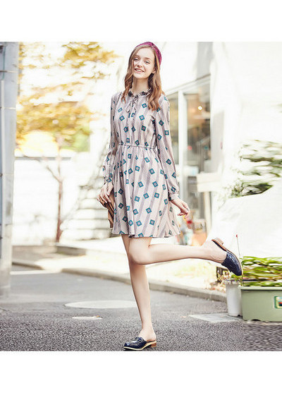 买销量领先的衣香丽影女装当选沐沐服饰|衣  衣香丽影品牌  衣香丽影沐沐