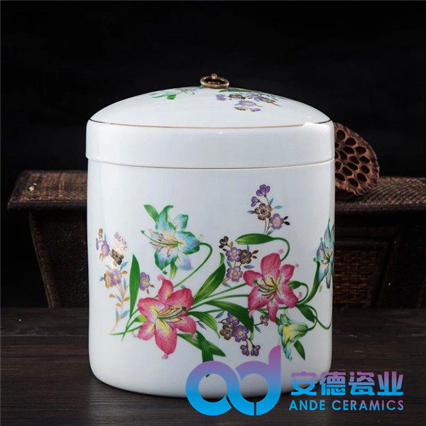青花瓷茶叶罐，粉彩瓷茶叶罐&nbsp;&nbsp;普洱茶包装罐